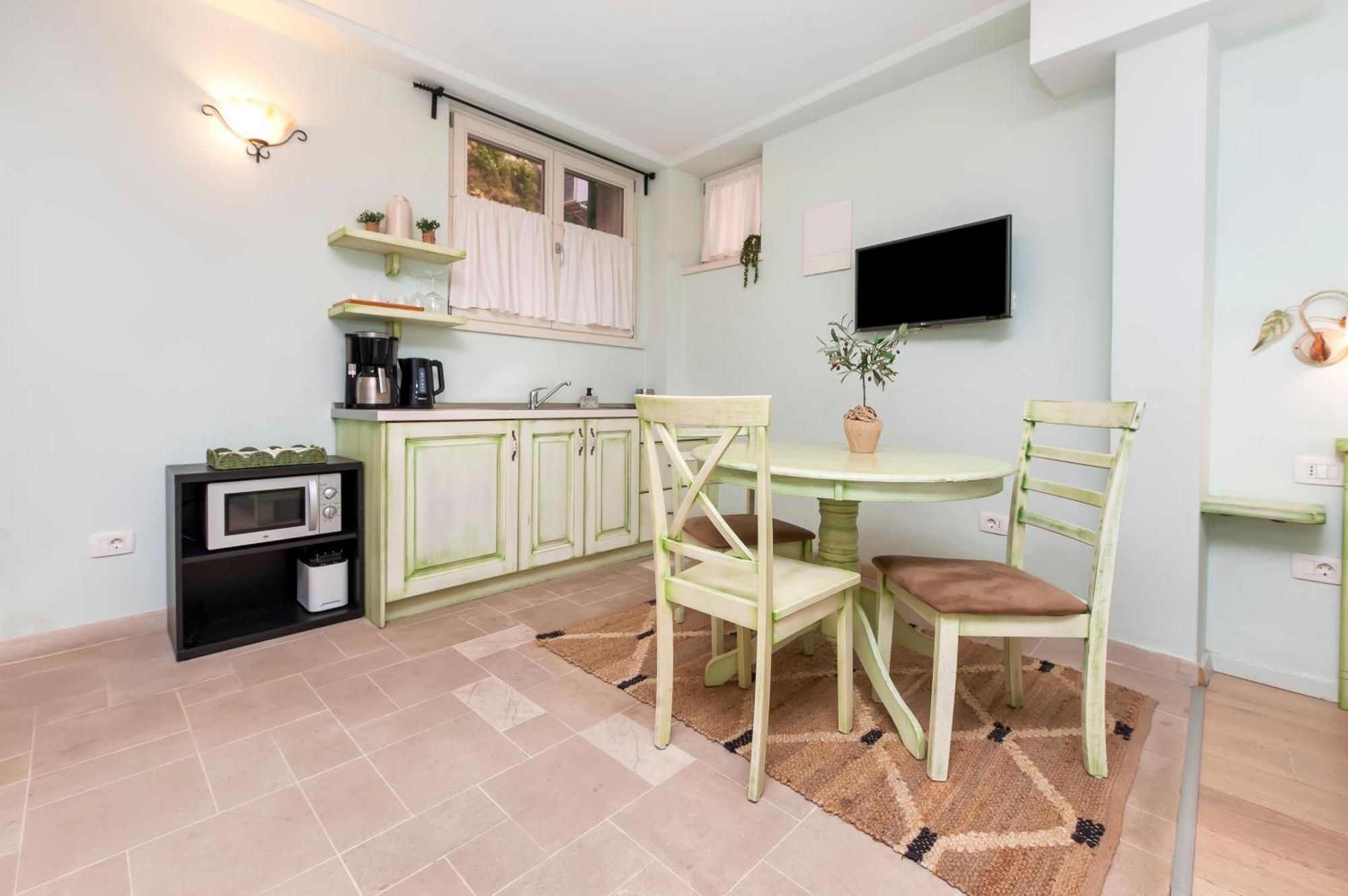 Casa Matteotti Apartment Ровин Екстериор снимка