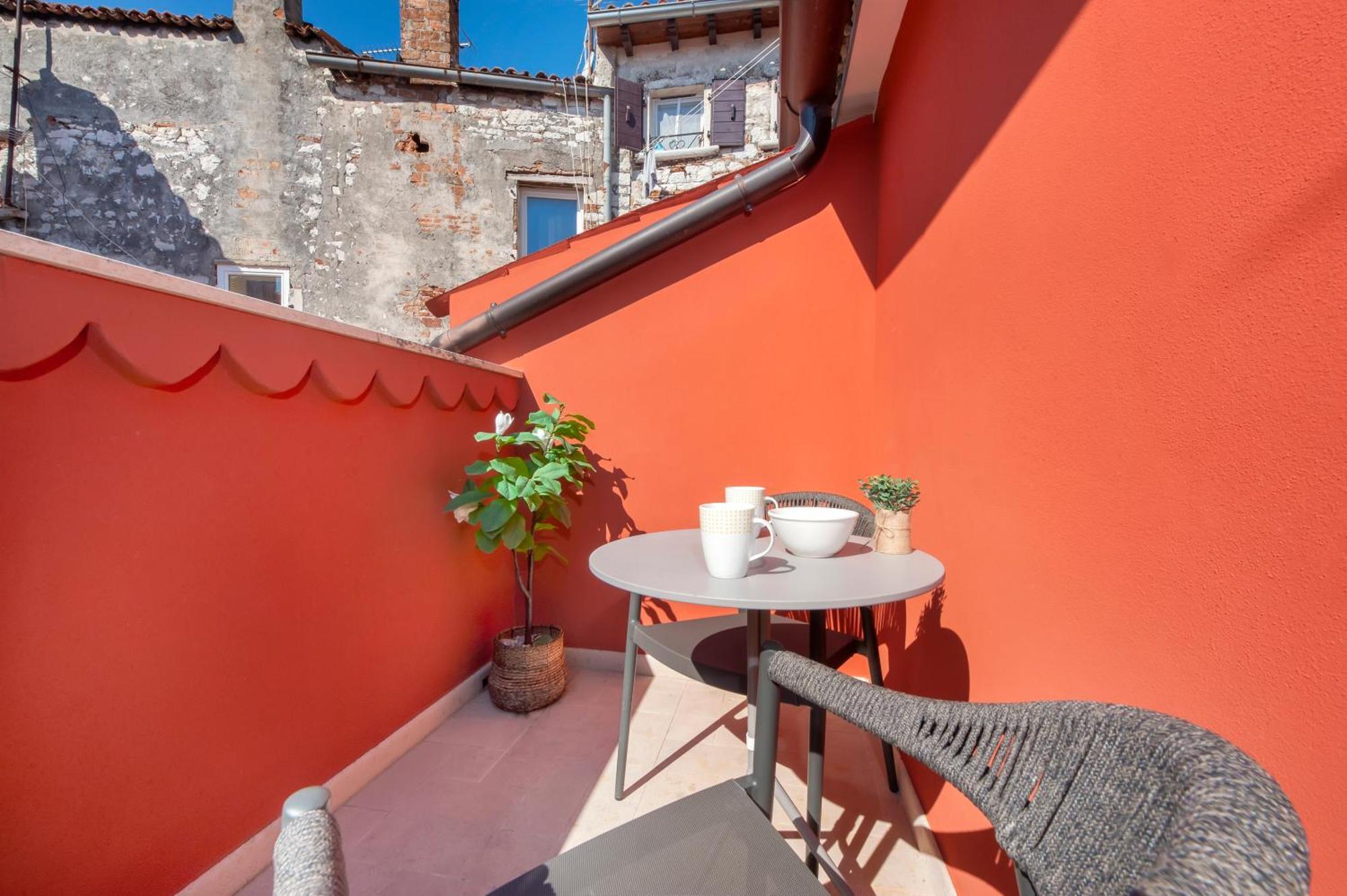 Casa Matteotti Apartment Ровин Екстериор снимка