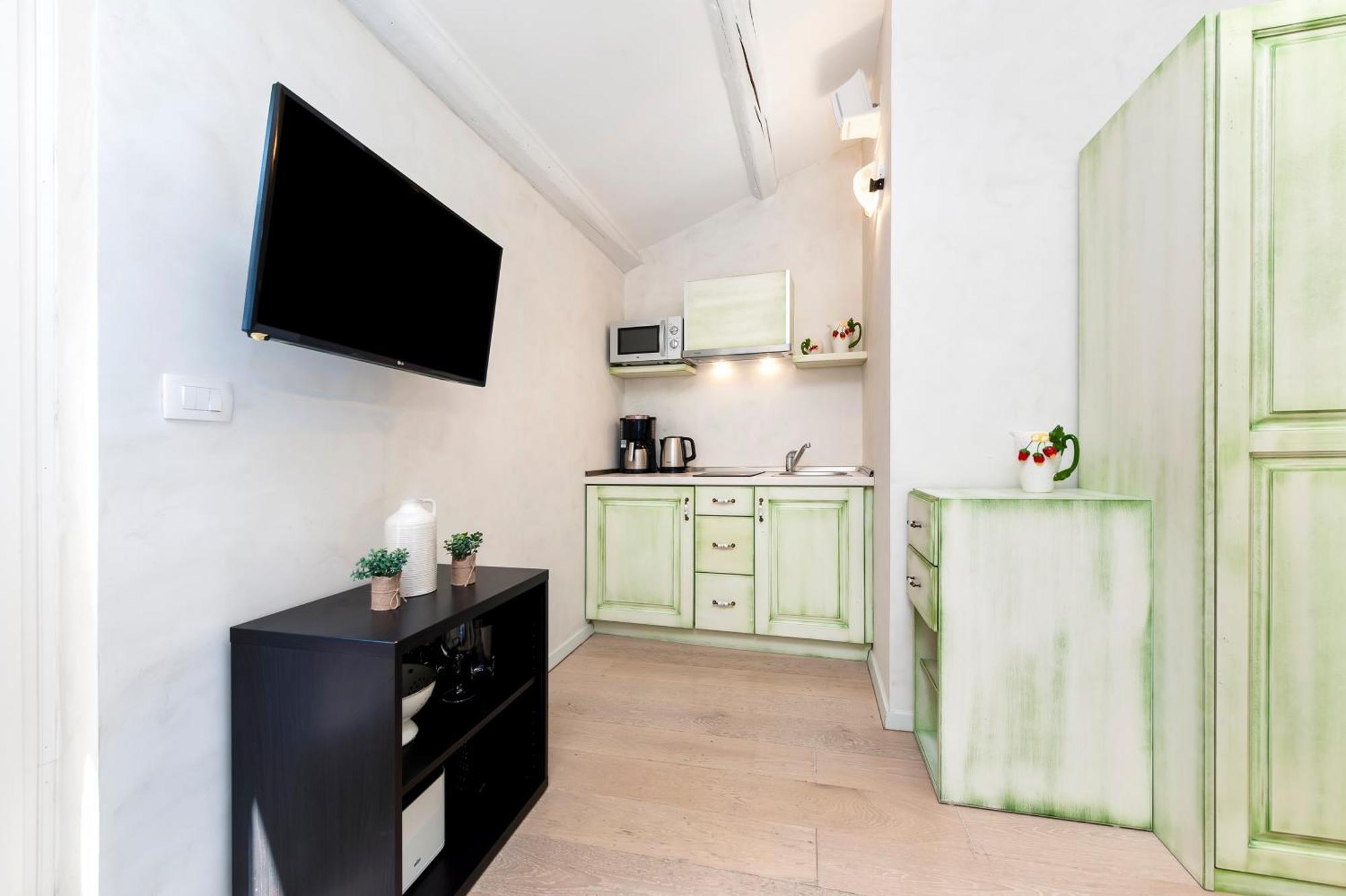 Casa Matteotti Apartment Ровин Екстериор снимка