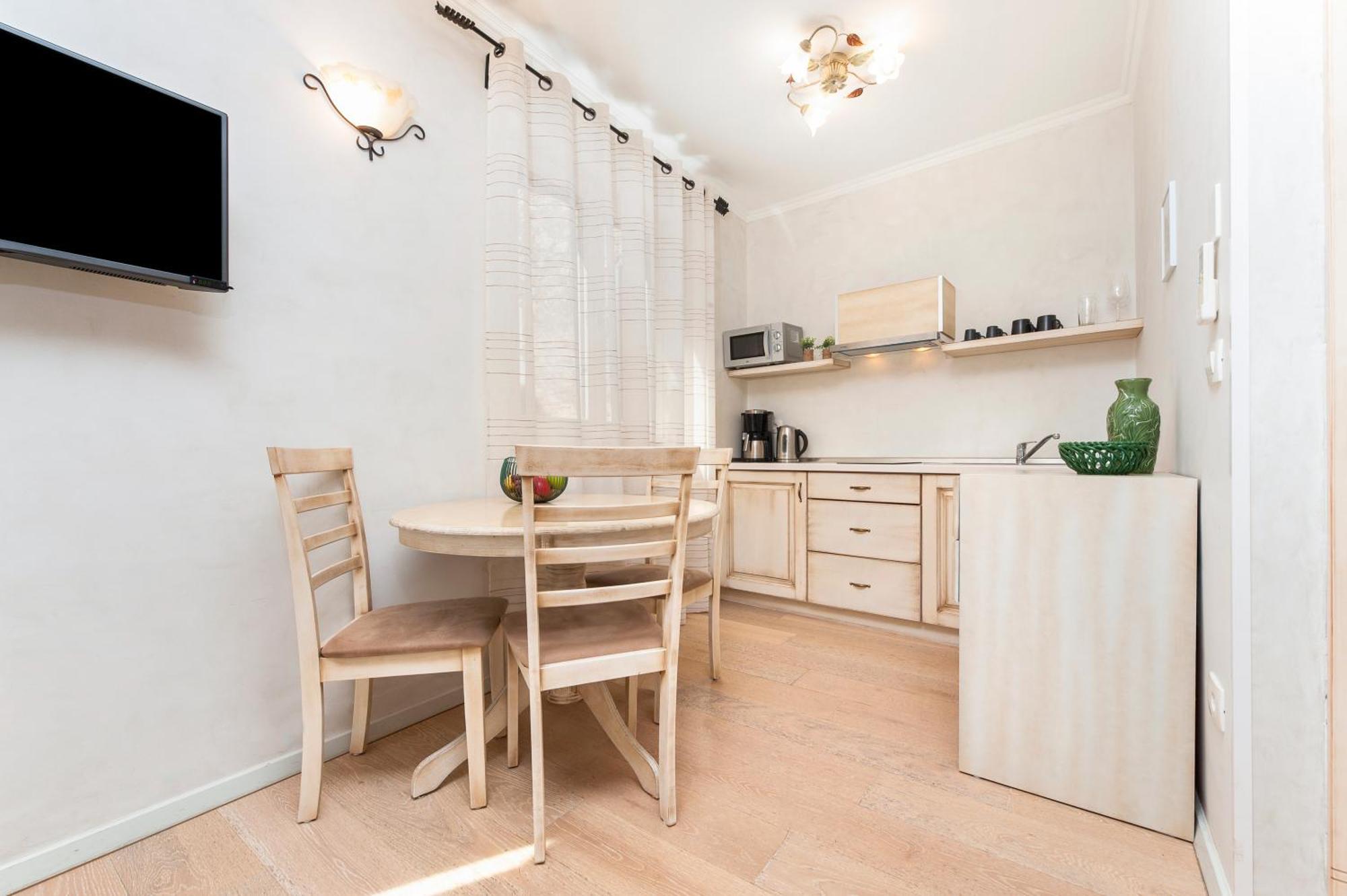 Casa Matteotti Apartment Ровин Екстериор снимка